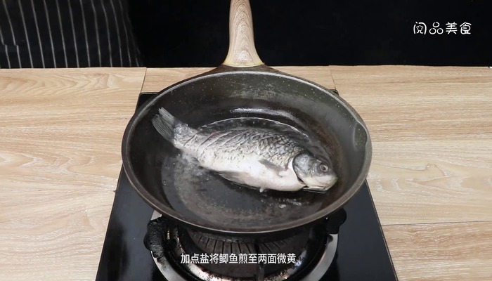 鲫鱼汤做法步骤：7