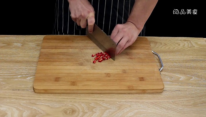 辣拌蕨根粉做法步骤：2